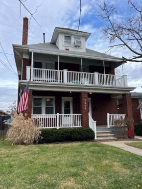 Hudson #1 Private Two Bed near Xavier & Downtown